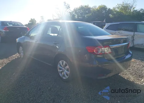 2013 Toyota Corolla Le z USA, uszkodzony, nr VIN 2T1BU4EE4DC031935